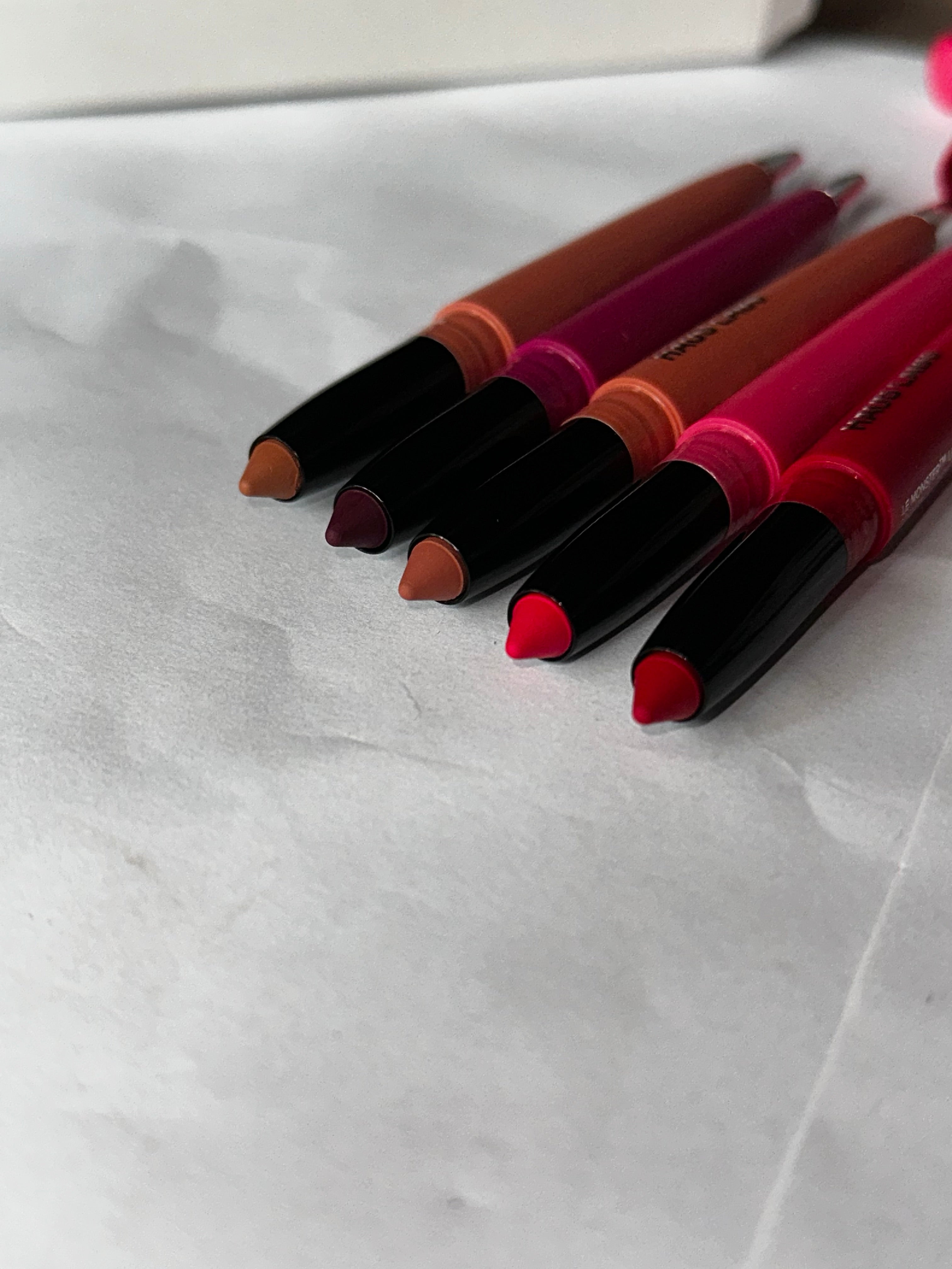 Crayón labial Haus Labs